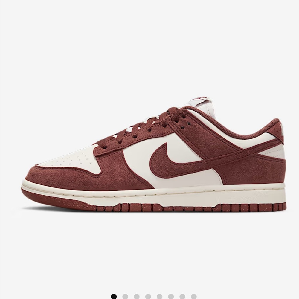 Nike Women's Brown and Cream Sneakers